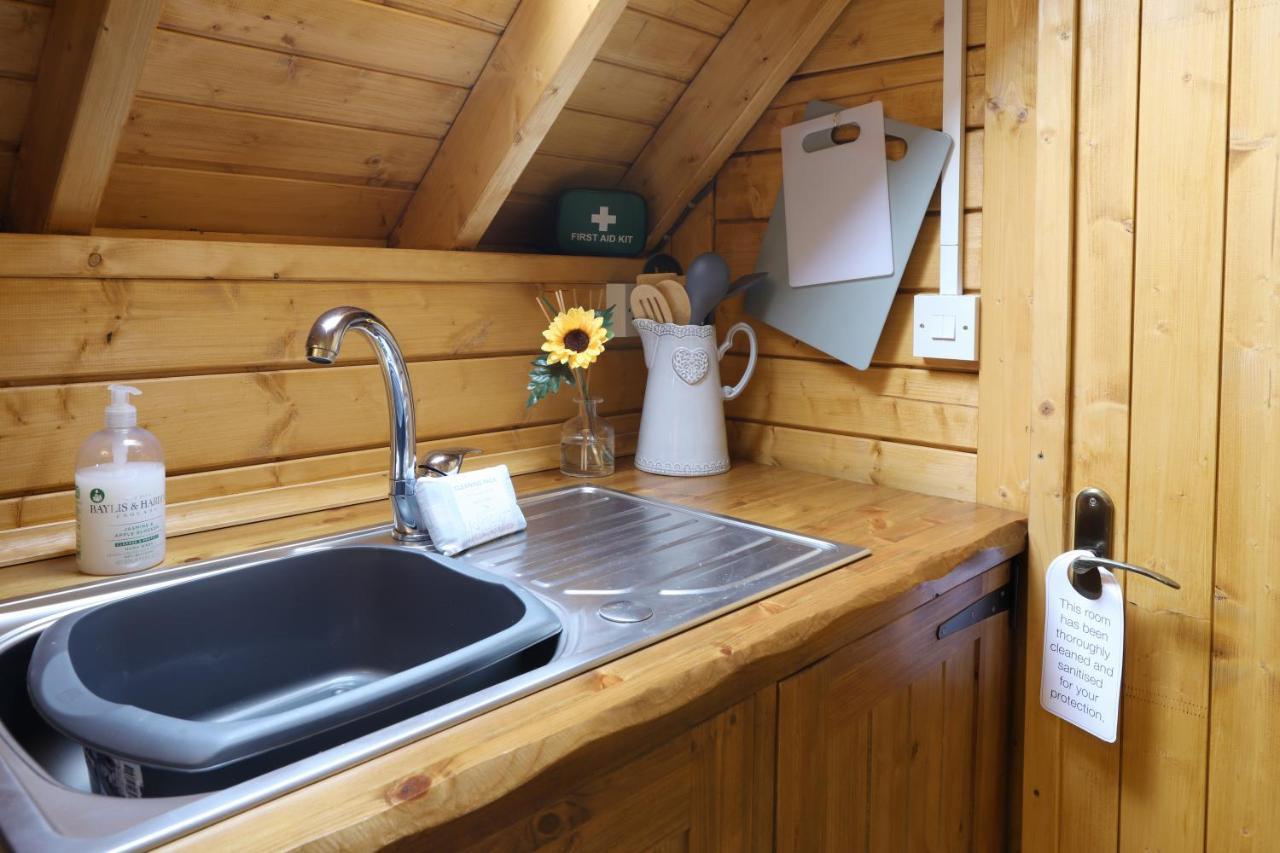 Elsay May Luxury Hot Tub Lodges Exclusively For Couples Over 25Yrs And Dog Friendly Turnberry Exterior foto