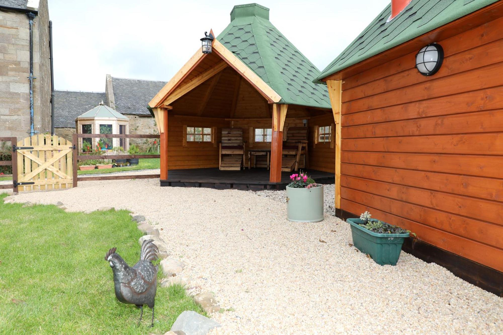 Elsay May Luxury Hot Tub Lodges Exclusively For Couples Over 25Yrs And Dog Friendly Turnberry Exterior foto