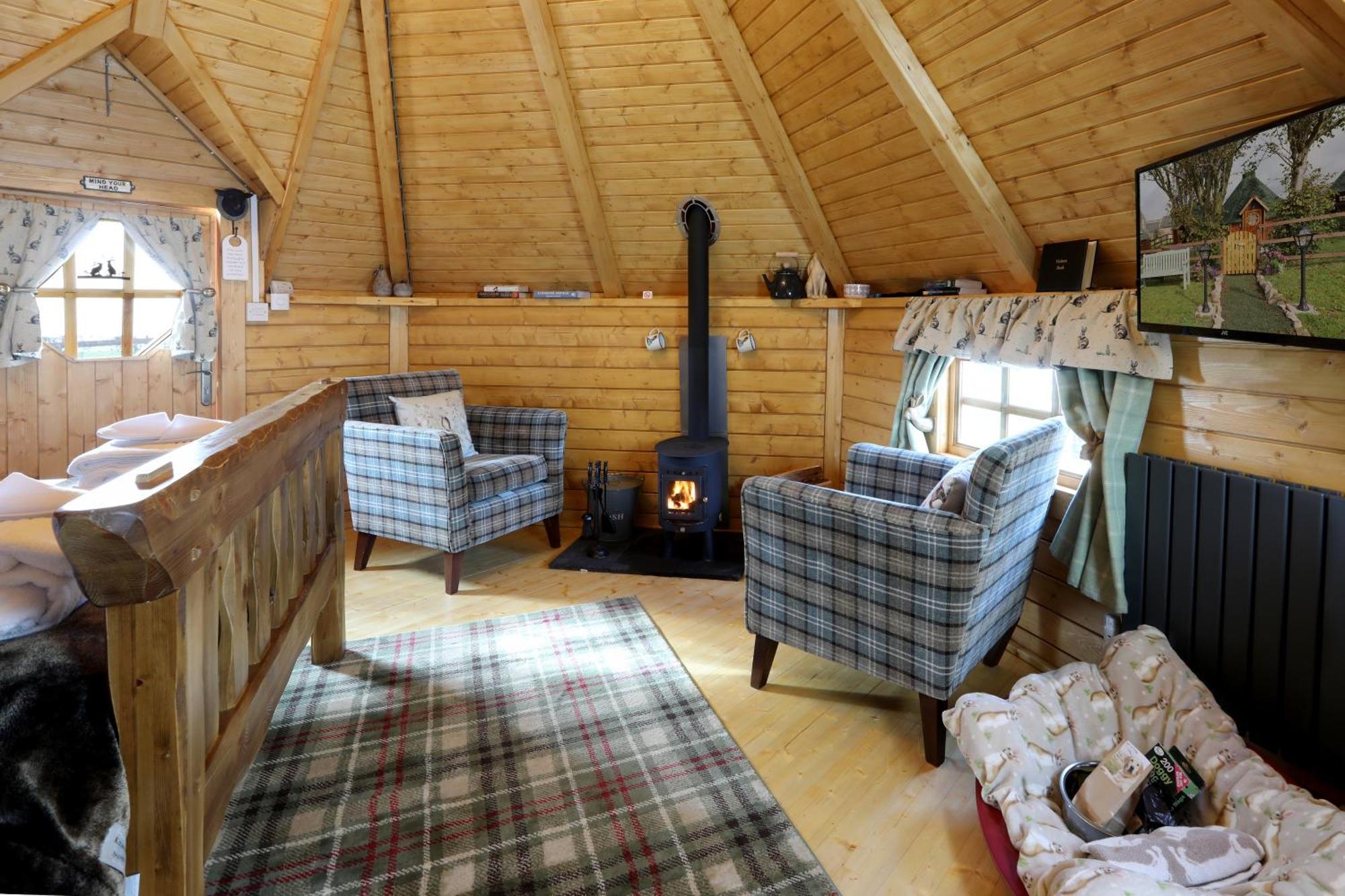 Elsay May Luxury Hot Tub Lodges Exclusively For Couples Over 25Yrs And Dog Friendly Turnberry Exterior foto